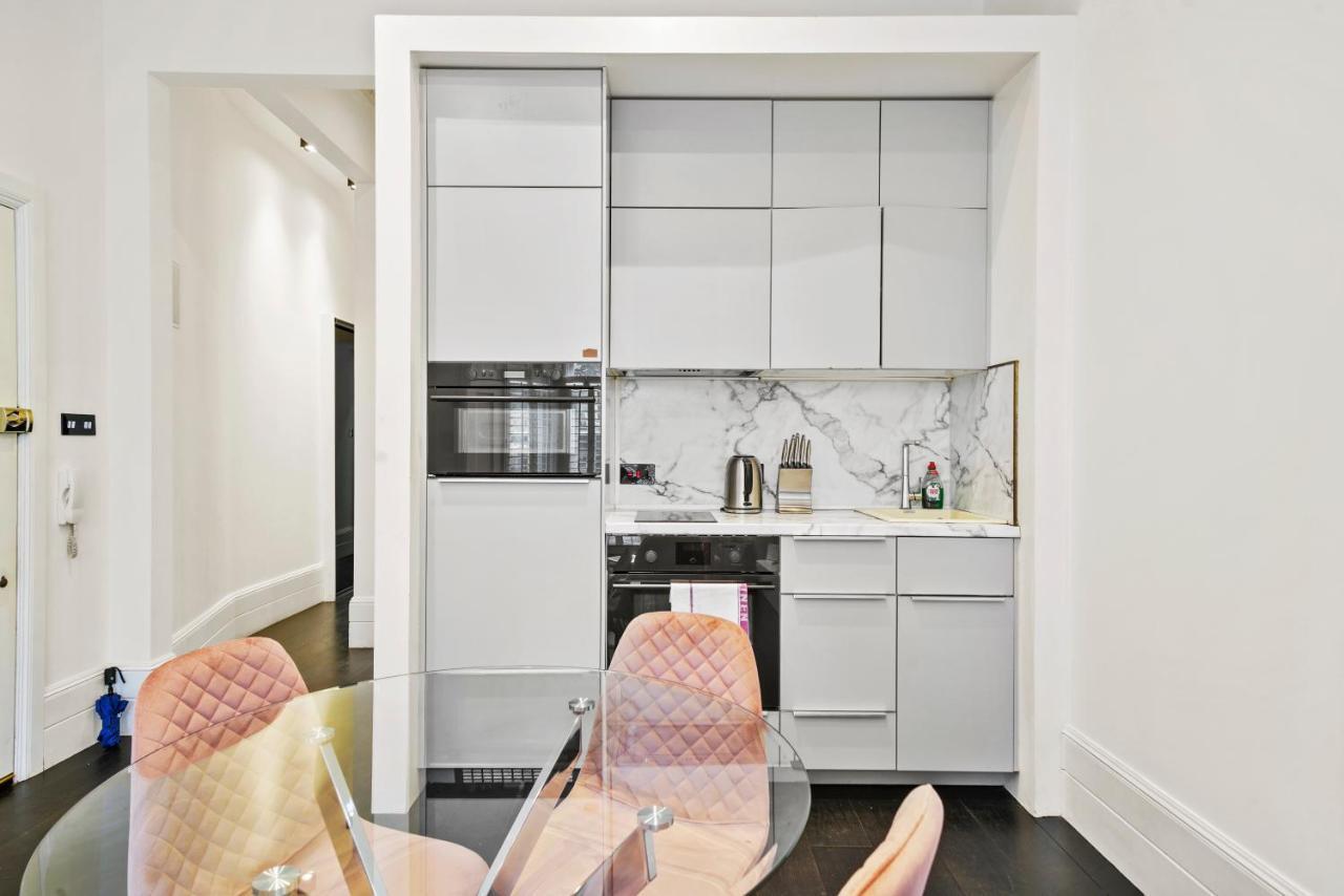 1 & 2 Bed Cosy Apartments Next To Earls Court Free Wifi ロンドン エクステリア 写真