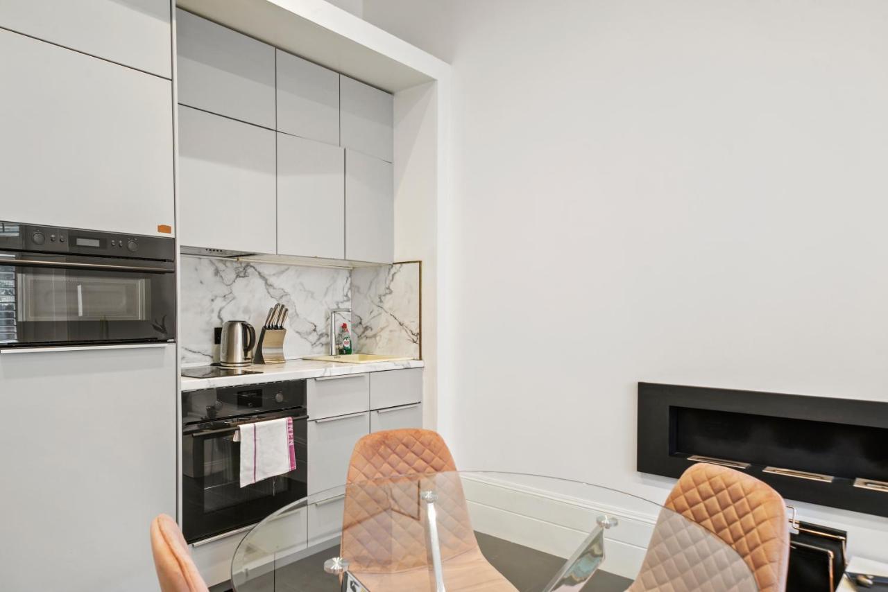 1 & 2 Bed Cosy Apartments Next To Earls Court Free Wifi ロンドン エクステリア 写真