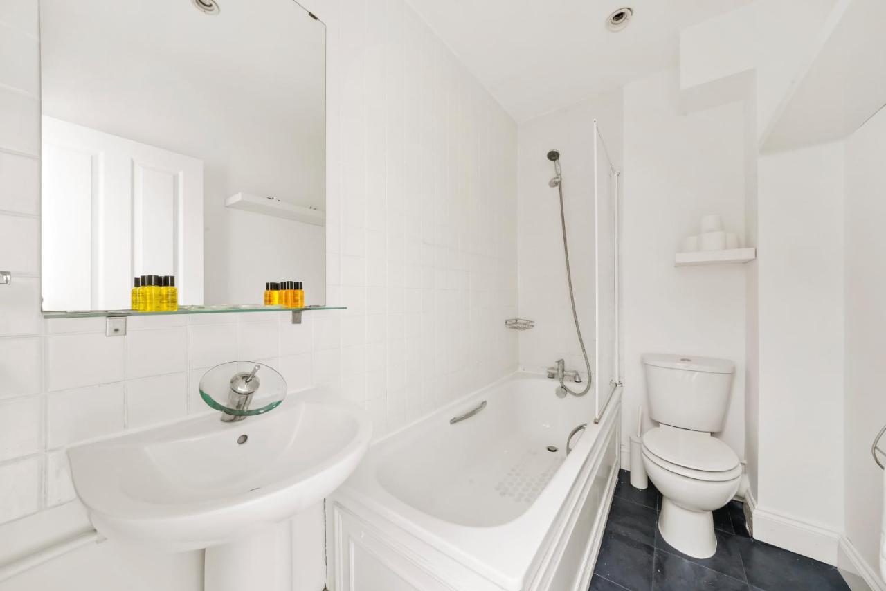 1 & 2 Bed Cosy Apartments Next To Earls Court Free Wifi ロンドン エクステリア 写真
