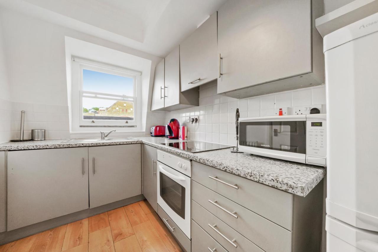 1 & 2 Bed Cosy Apartments Next To Earls Court Free Wifi ロンドン エクステリア 写真