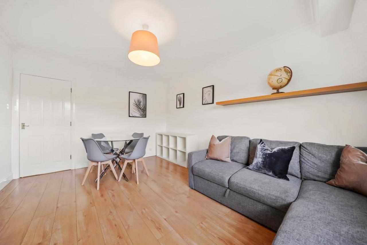 1 & 2 Bed Cosy Apartments Next To Earls Court Free Wifi ロンドン エクステリア 写真